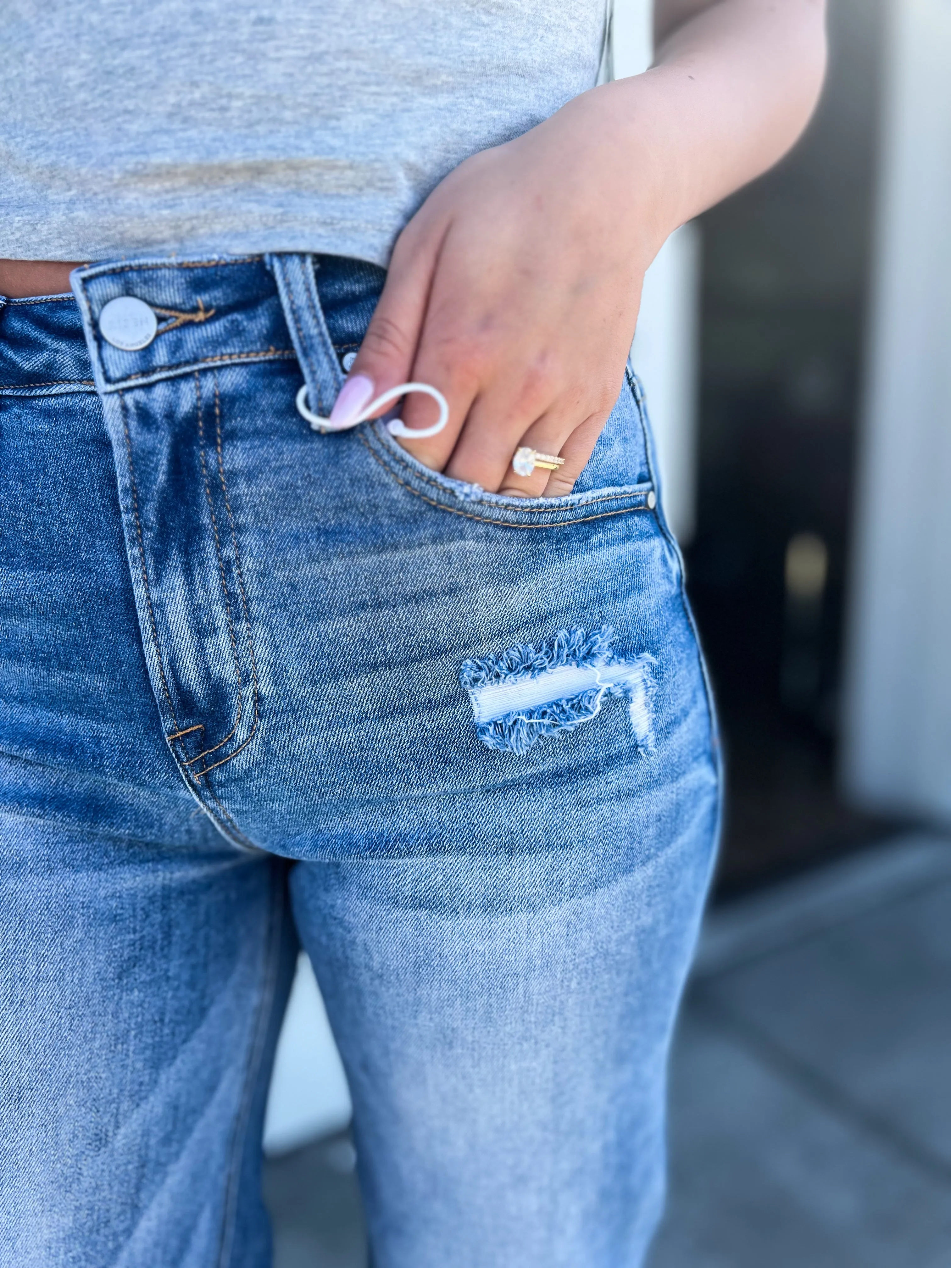 Brekken HW Side Slit Ankle Flare Jean