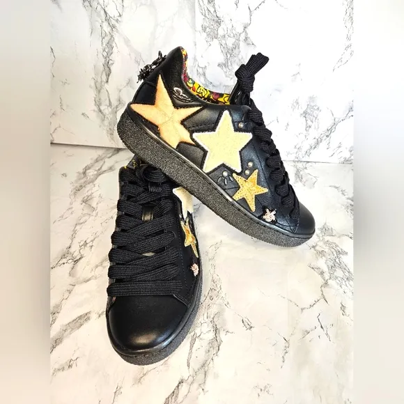 COACH Black Leather Low Top Sneakers Shoes with Star Patches size 7.5B