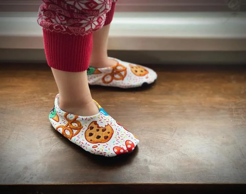 Free 25K Simple Slippers!
