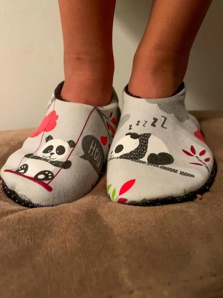 Free 25K Simple Slippers!