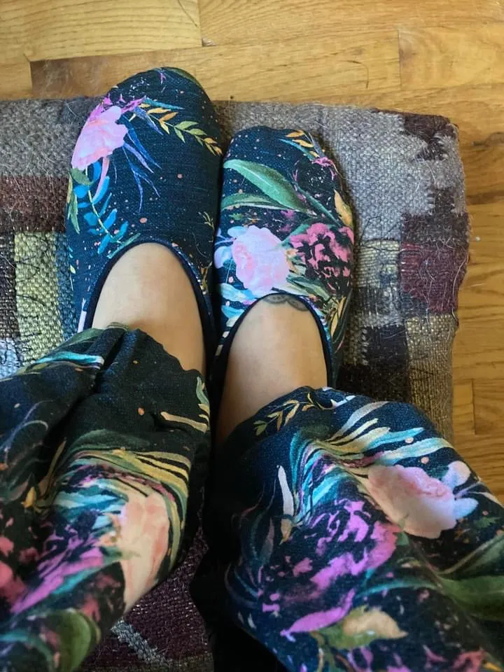 Free 25K Simple Slippers!