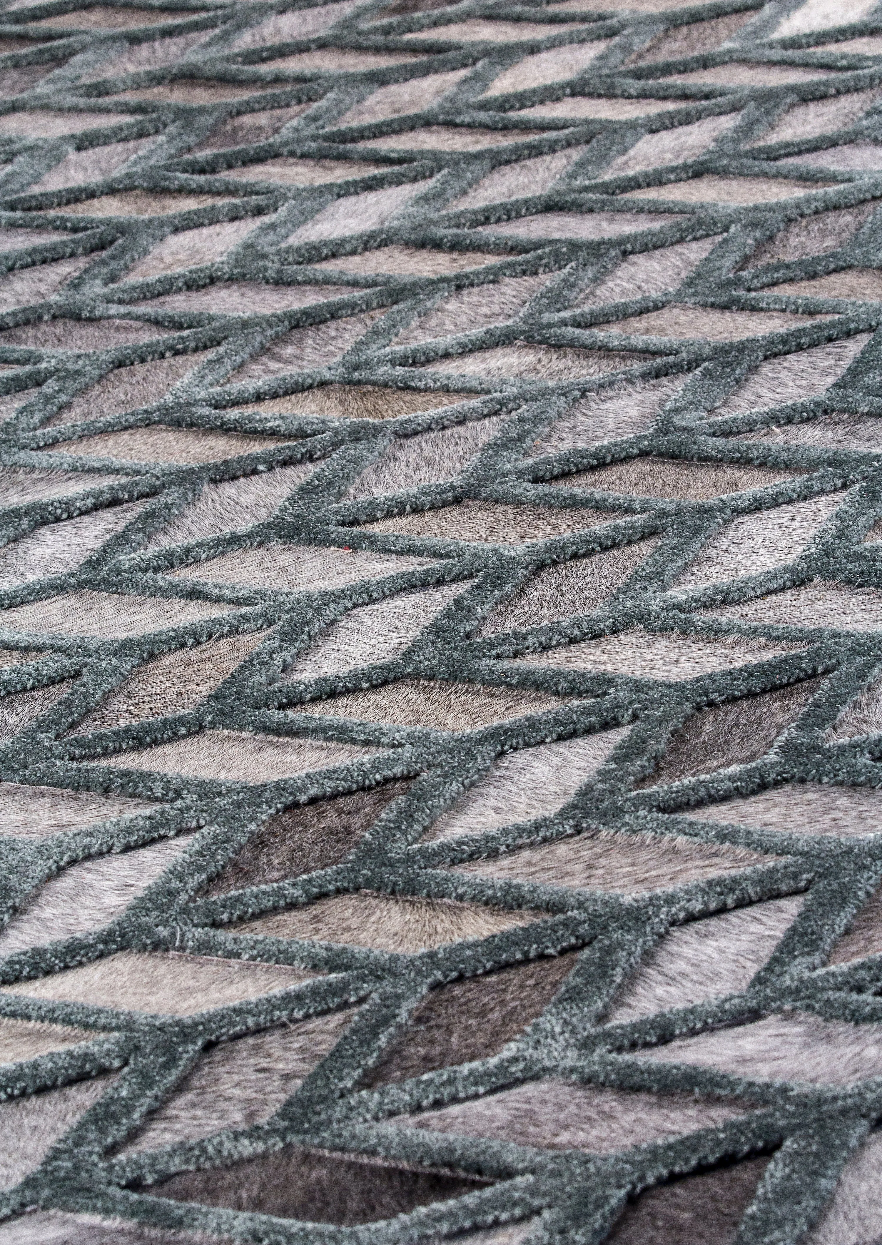 Gamma Grey/Green Cowhide and Rug