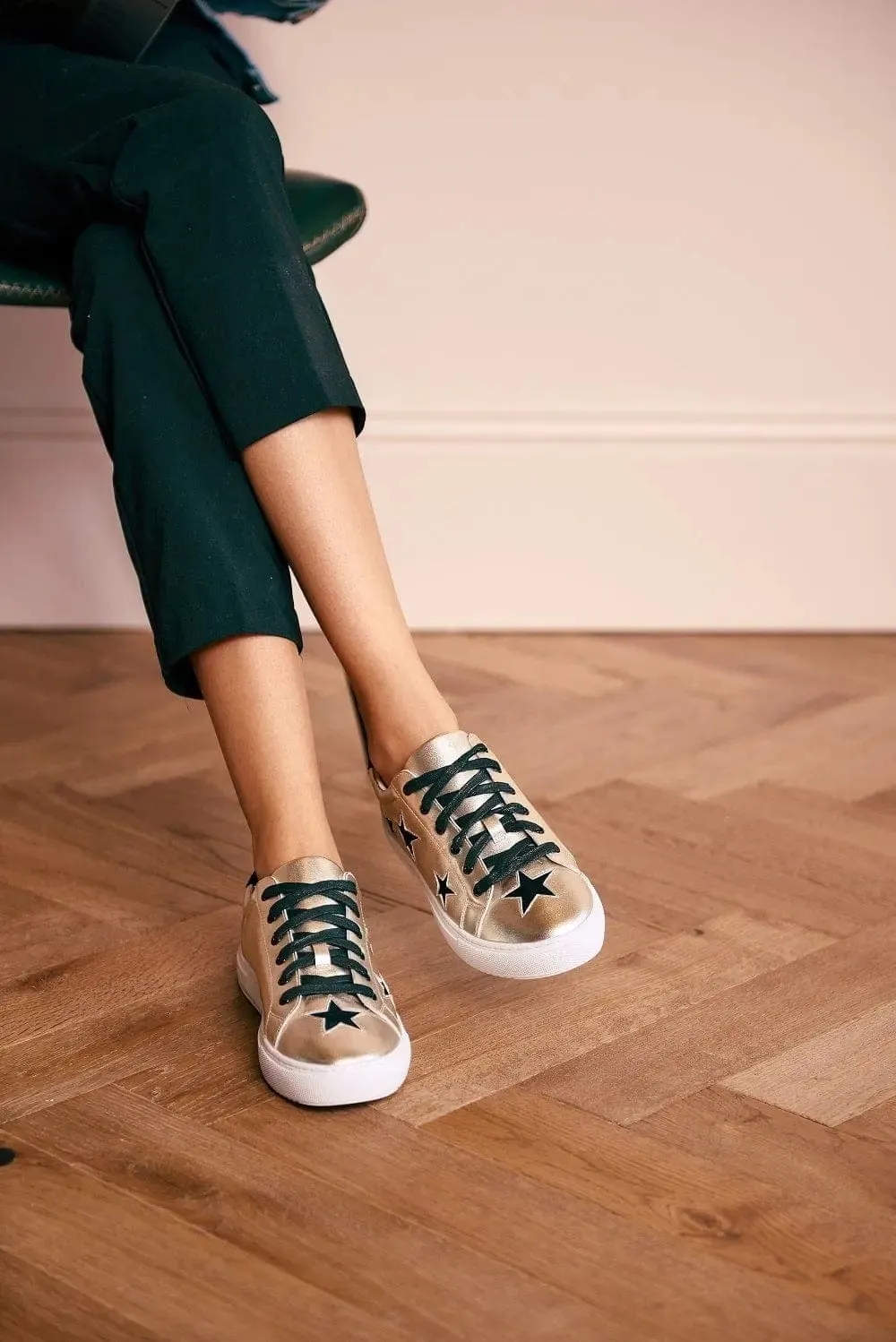 Hoxton - Gold with Black Stars Leather Trainers