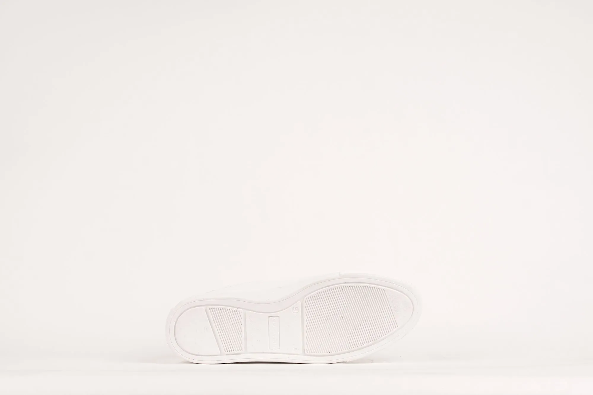 LAH-00 x JUICY LUICY | TRIPLE WHITE | UNISEX [LIMITED EDITION]