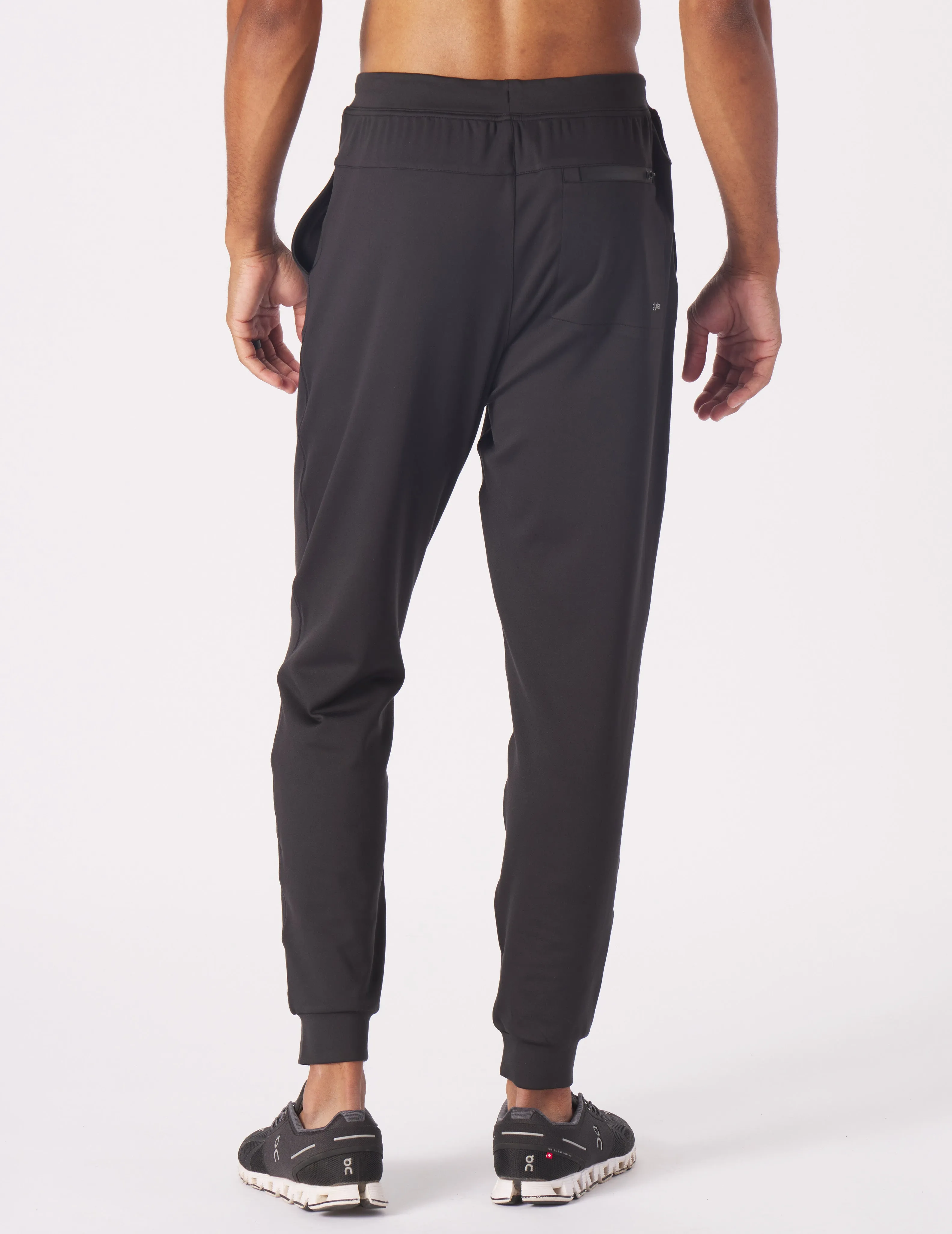 Medalist Jogger: Black