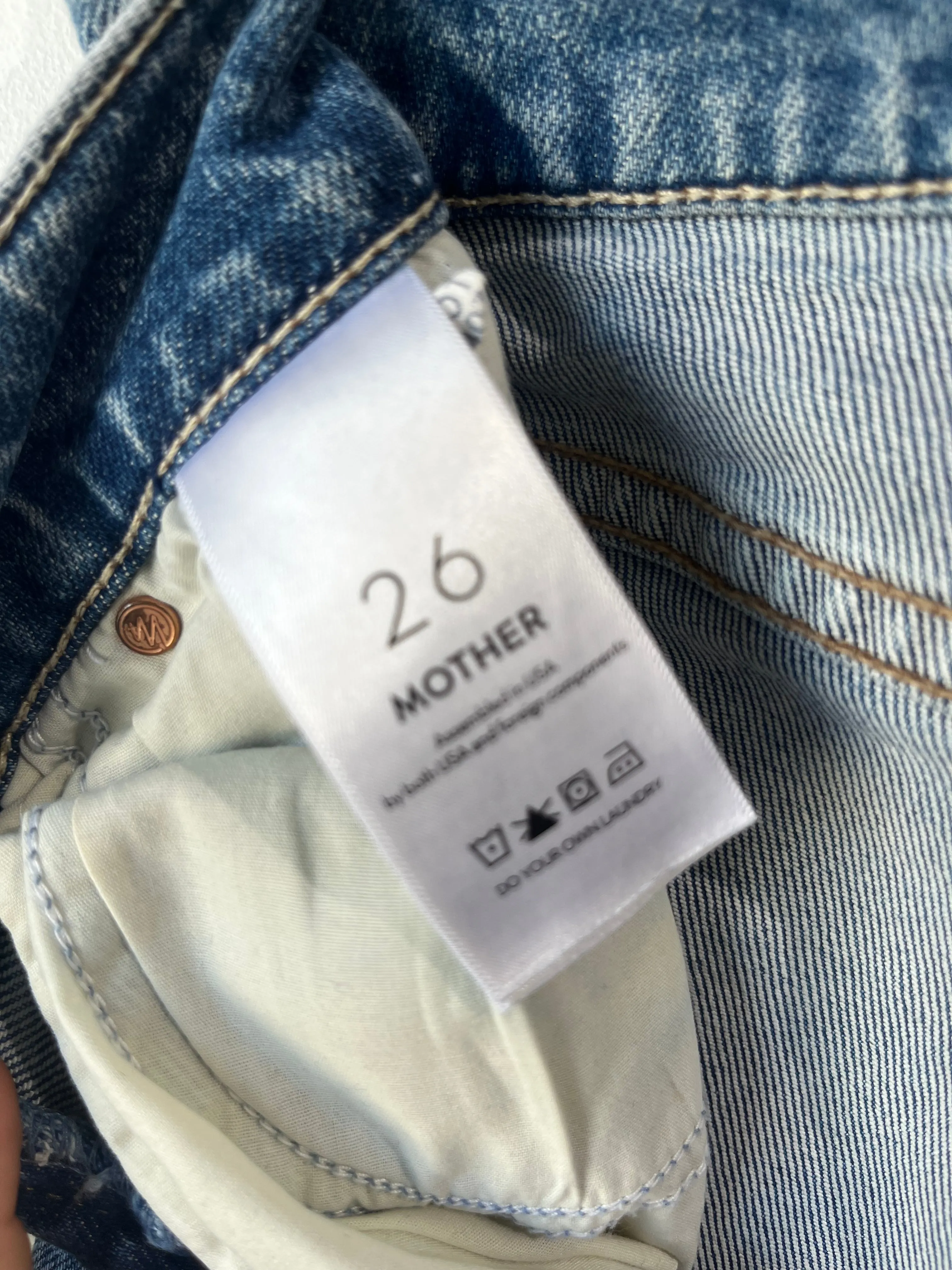 Mother The Mid Rise Dazzler Ankle Jean Size 26
