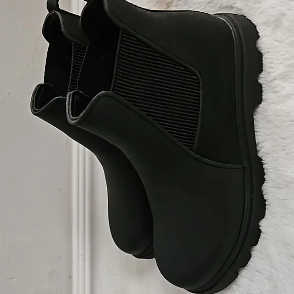 Native Kensington Treklite Chelsea Boot