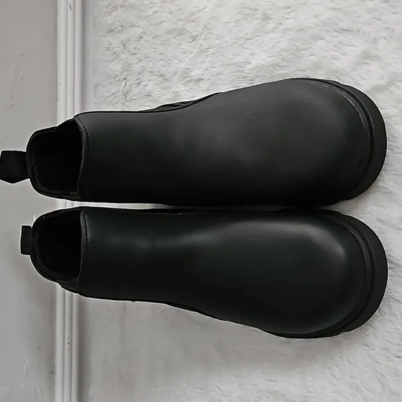 Native Kensington Treklite Chelsea Boot