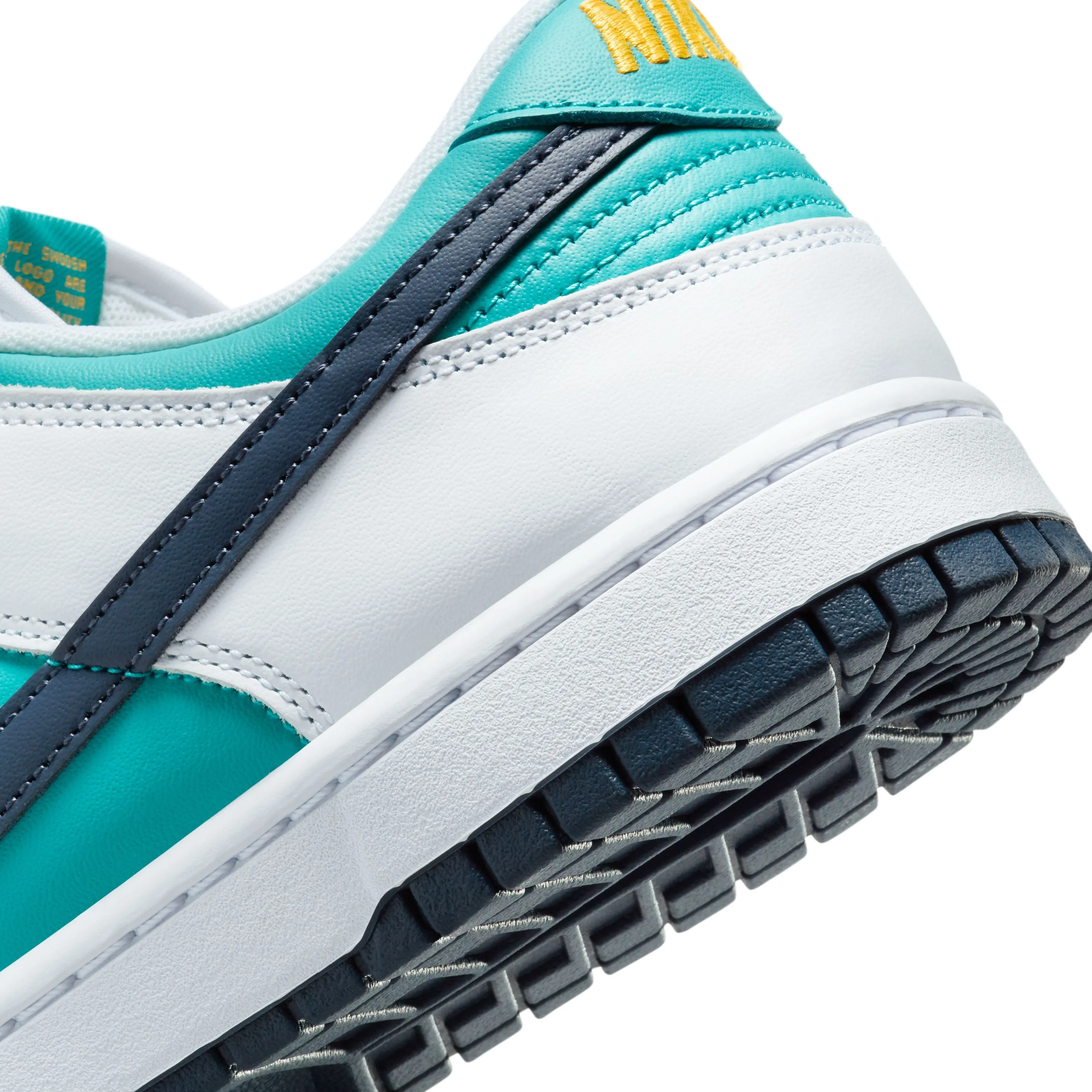 Nike Dunk Low Retro