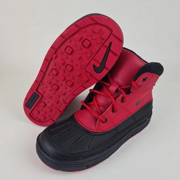 Nike Woodside 2 High Black Red Pre-School Winter Boots Size 2 Y
