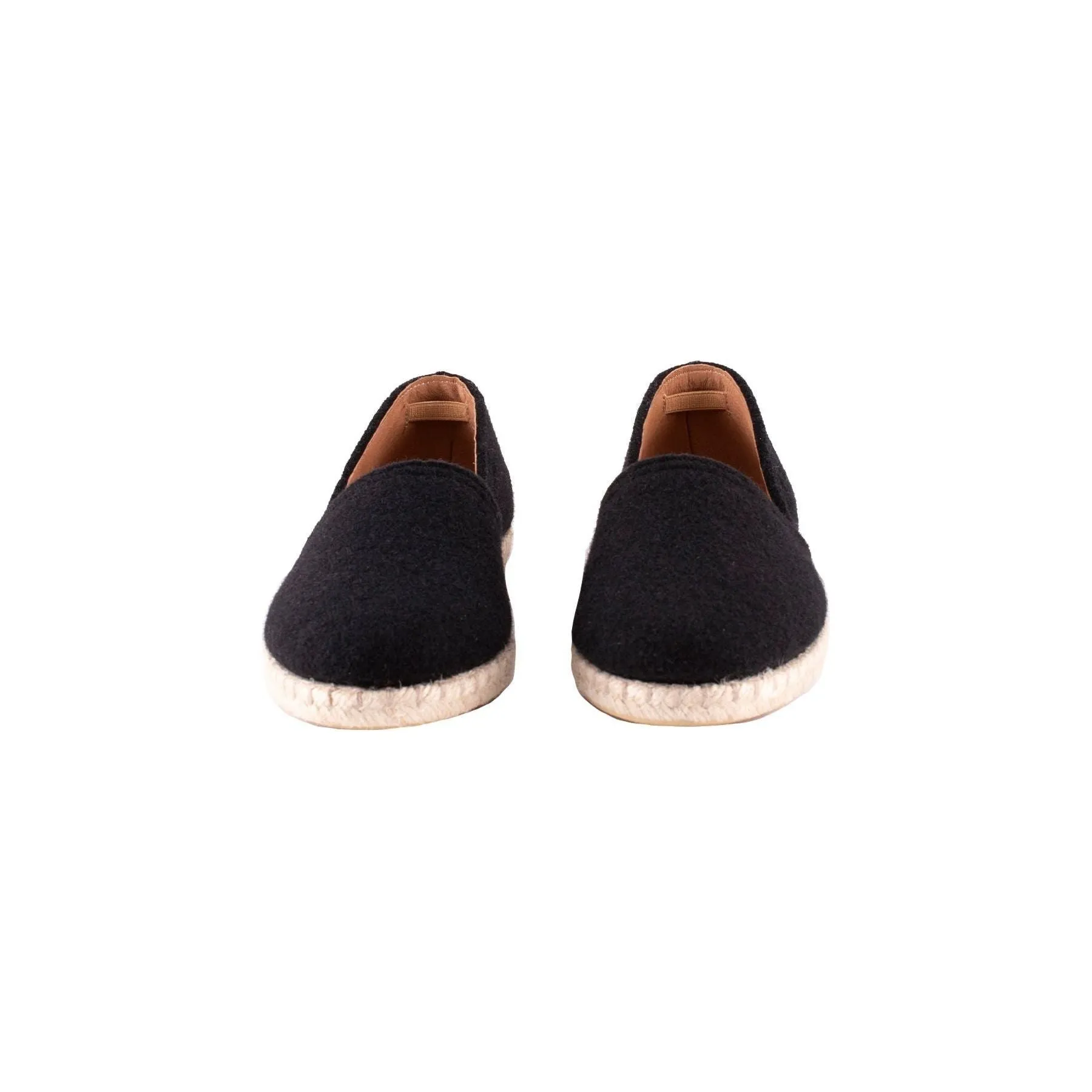 Paula Slipper, Black