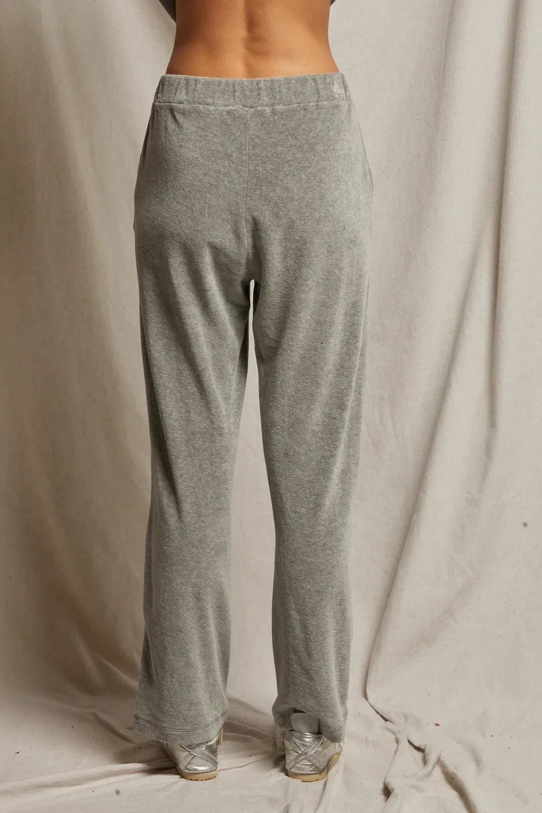 The Holly Velour Sweatpant in Heather Grey | Perfect White Tee