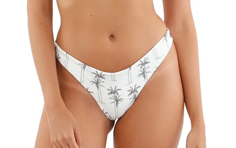 Twirl Triangle-Elite Bikini ::RET