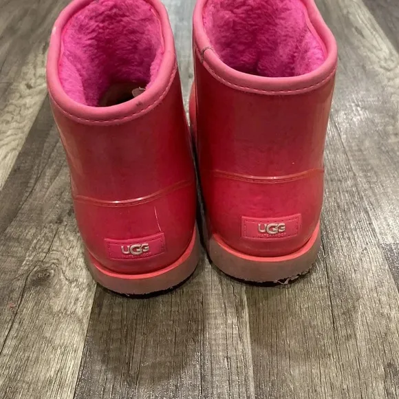 UGG Classic Clear Barbie Pink Mini Boots Size 6