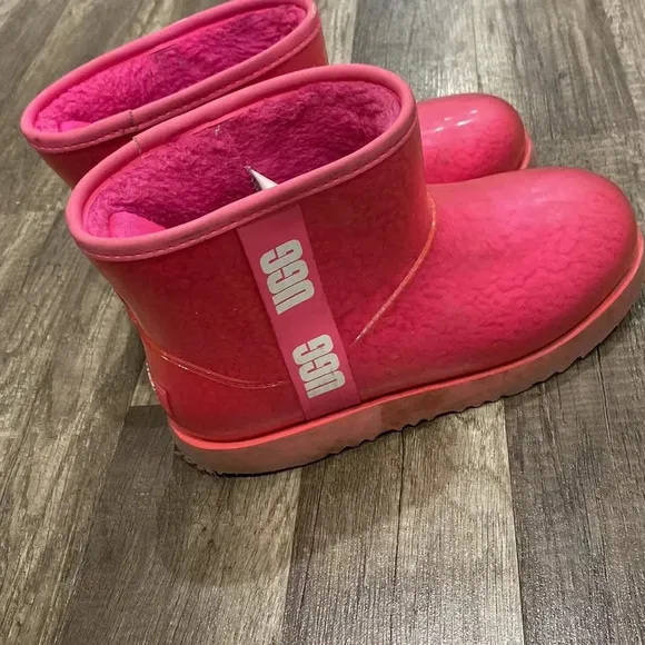 UGG Classic Clear Barbie Pink Mini Boots Size 6