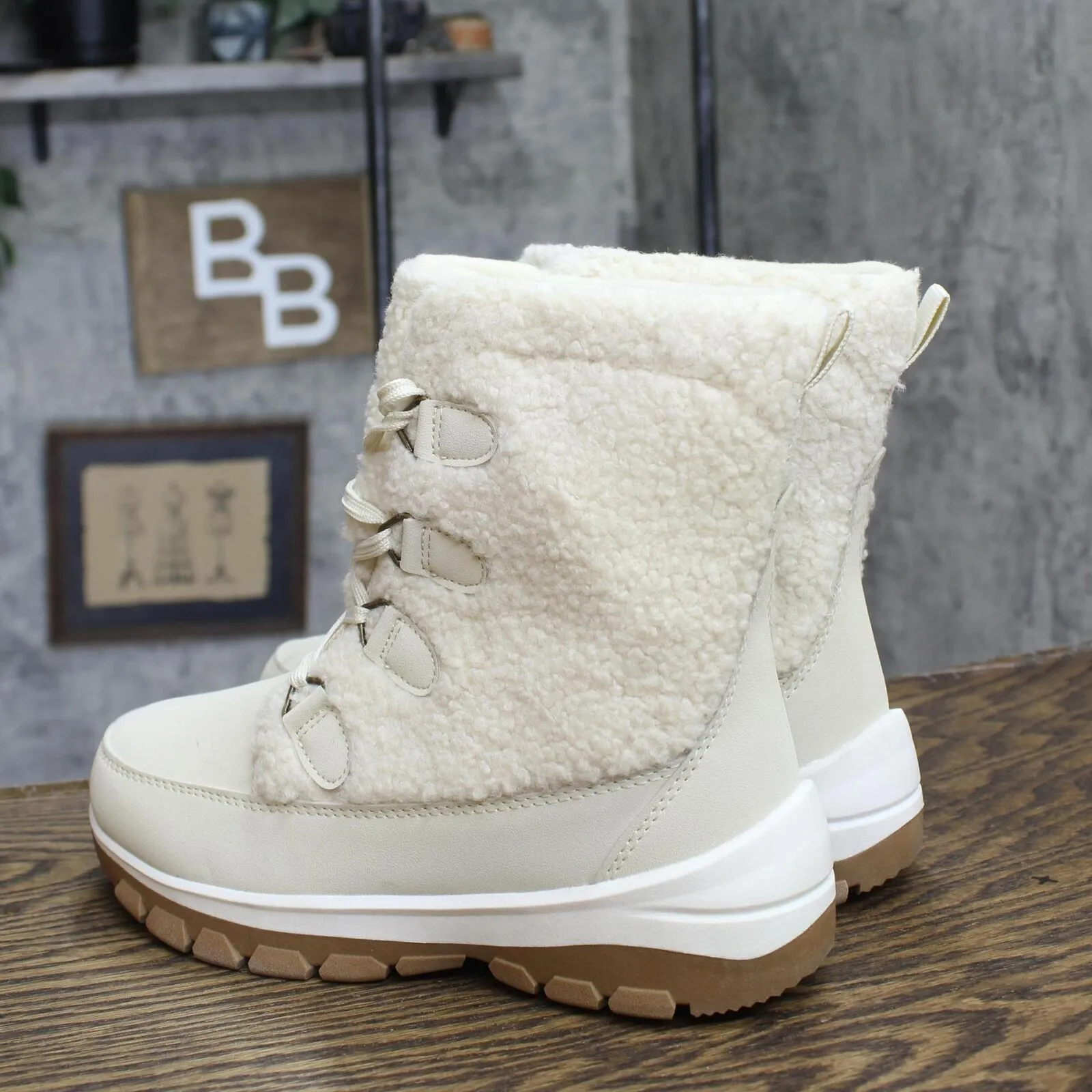 Universal Thread Womens Corie Shearling Hiker Winter Boots Cream Off White 7M