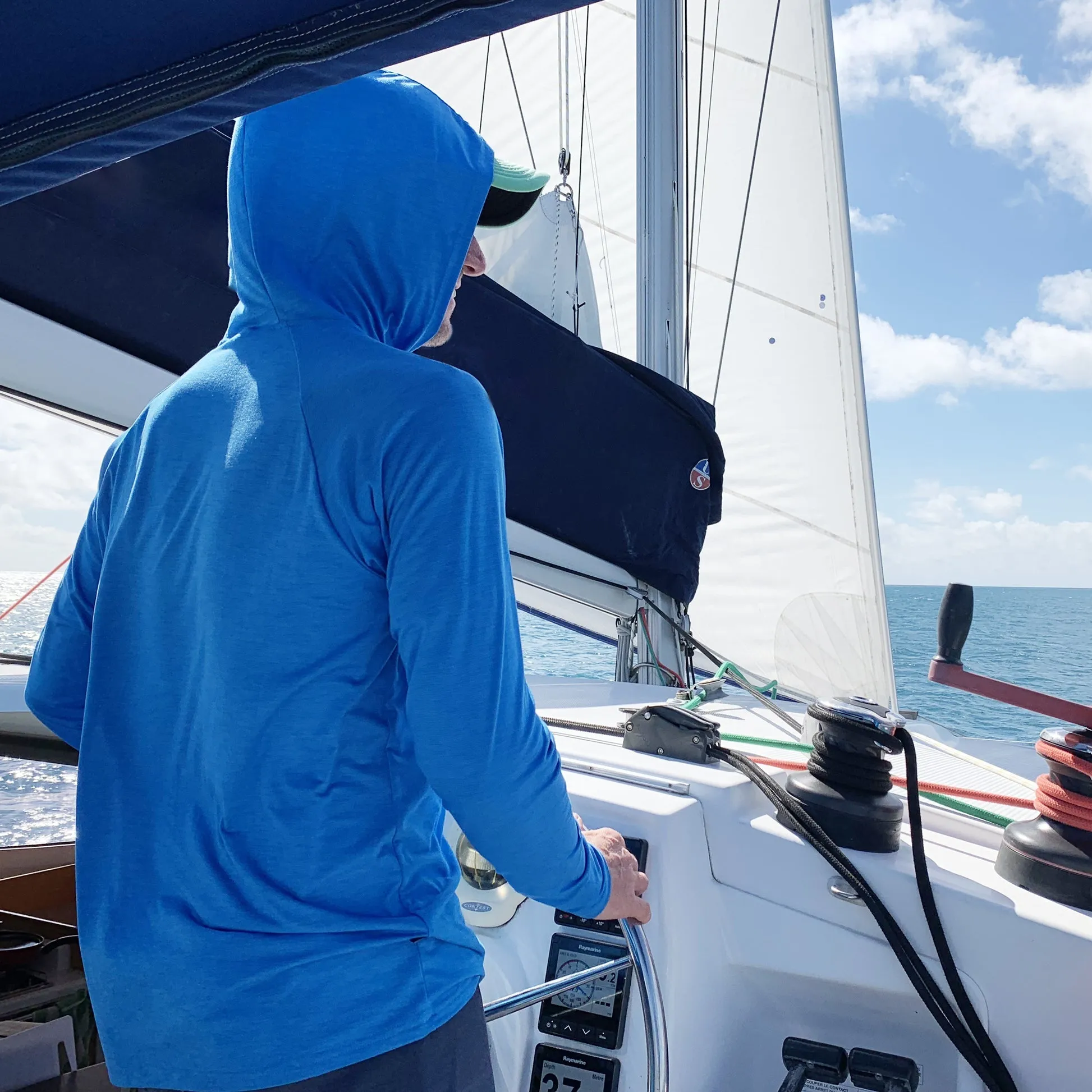 VAIKOBI UV PERFORMANCE HOODED TECH TOP - CYAN